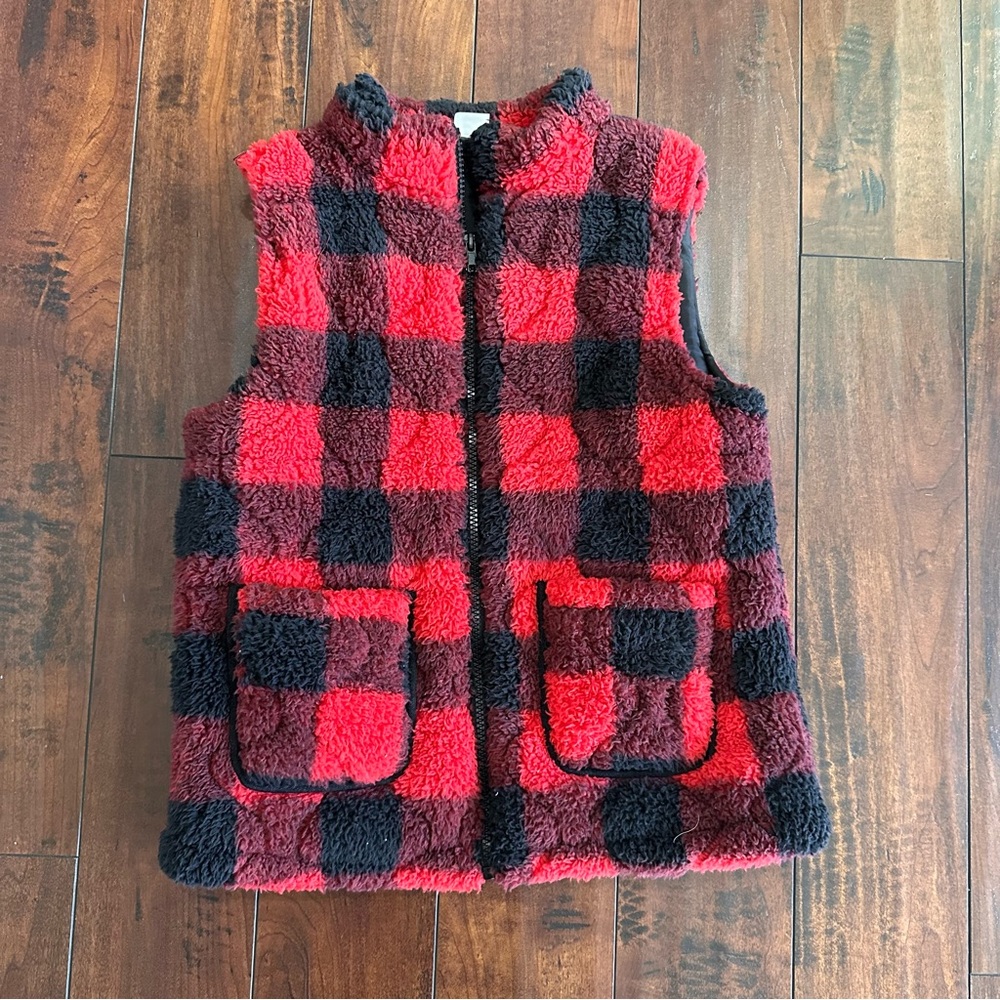 Girls Evsie Red & Black Buffalo Plaid Fleece Vest Sz L (11/12)